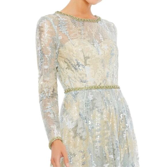 Mac Duggal 12460 Sequin Embellished Jewel Neckline Lace Gown, Platinum, Size 8 - Picture 14 of 14